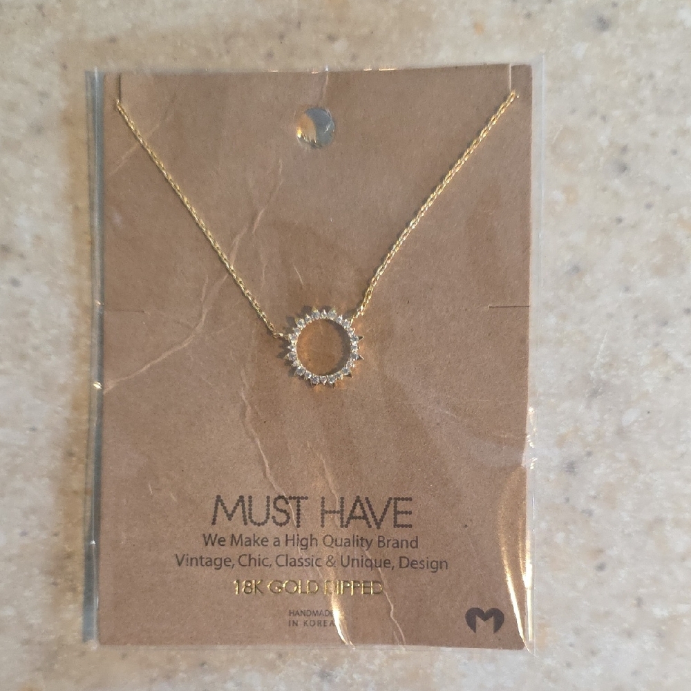 Must Have Gold Sunburst Crystal Circle Necklace - Gold